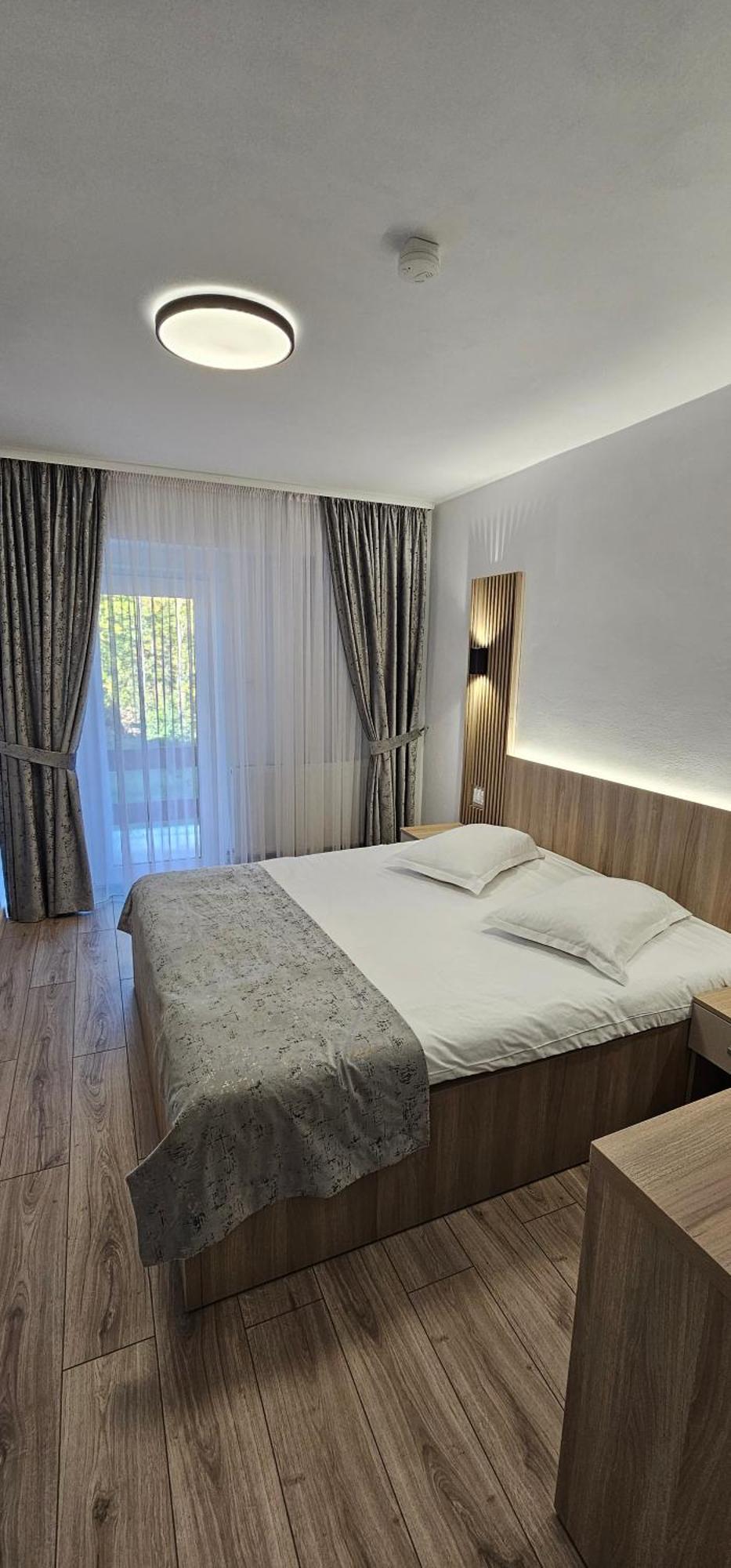 Motel Cristina Bicaz Eksteriør bilde